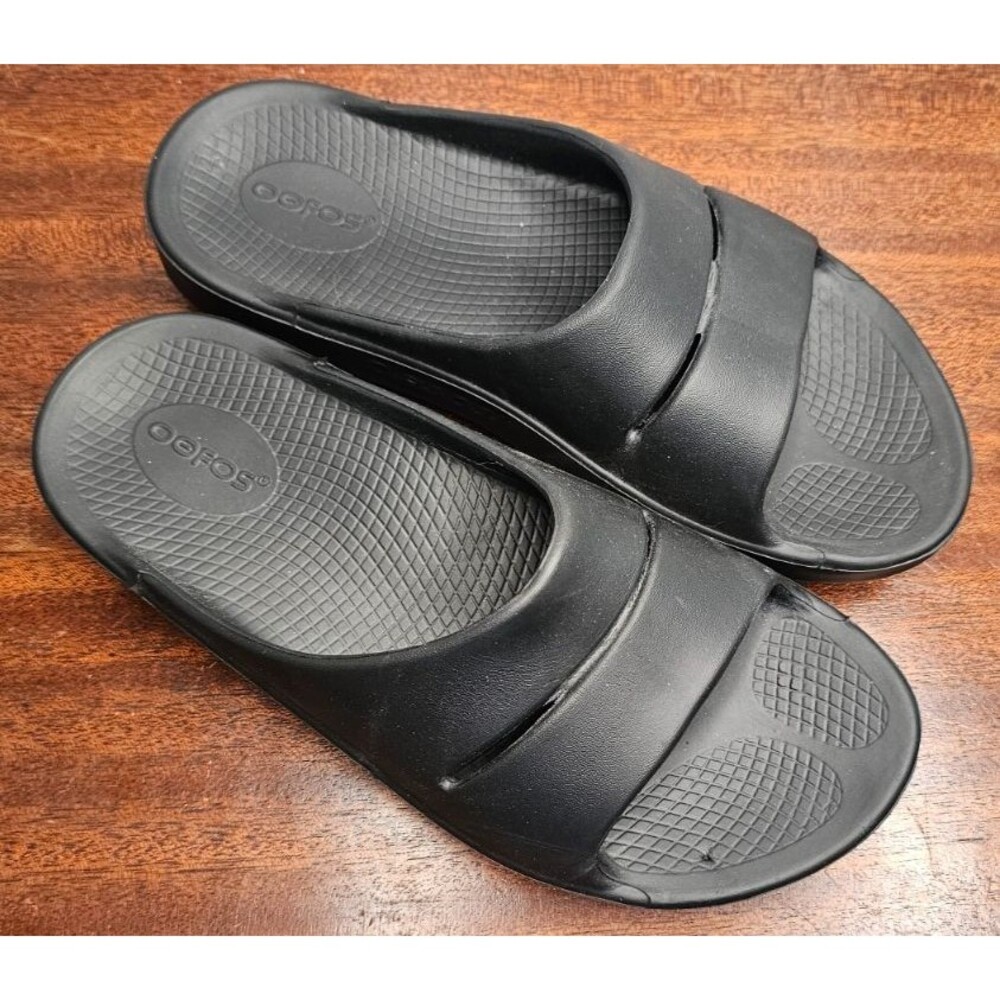 OOFOS OOahh Unisex Black Strap Recovery Slides Sandals M7/W9 NWOT **see desc**